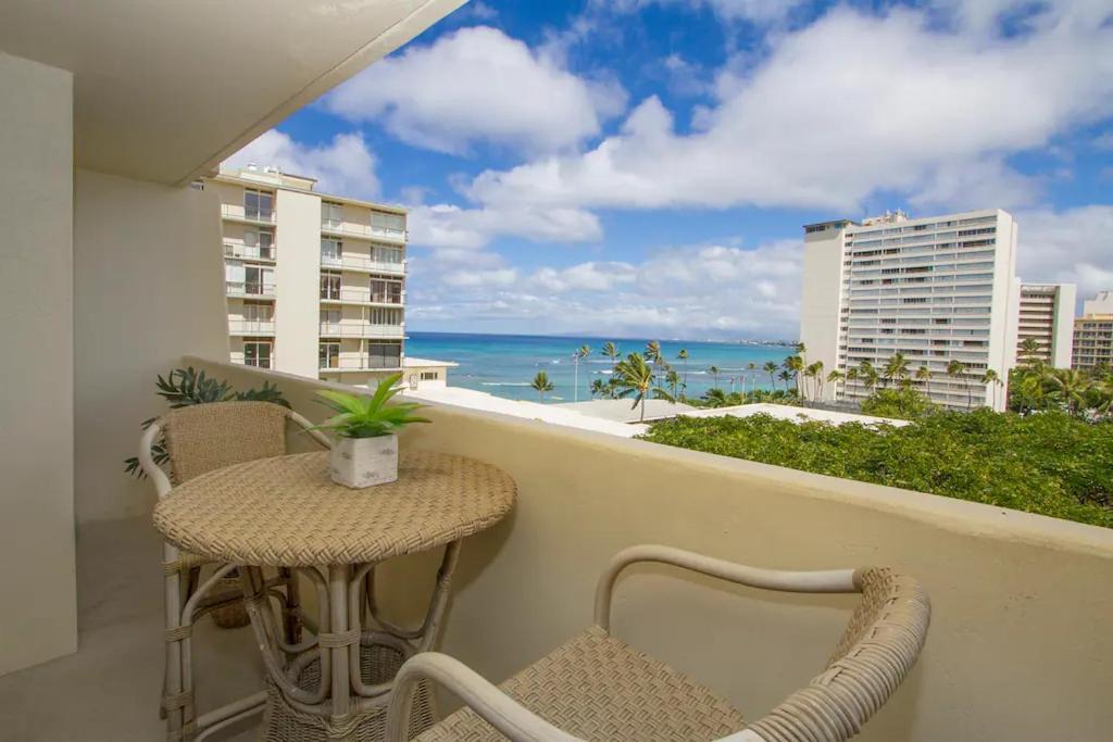 Diamond Head Beach Hotel Honolulu Buitenkant foto